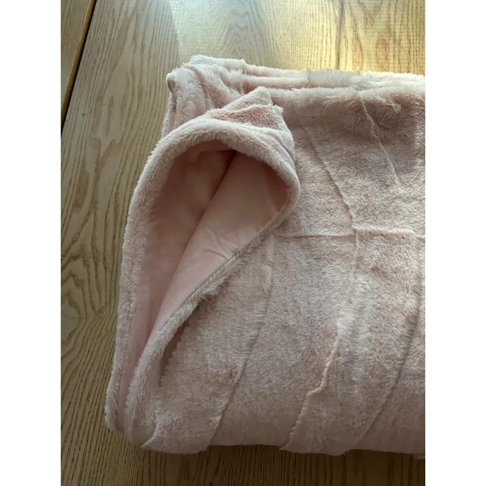 New Pillowfort Plush Minky Fleece Throw Blanket Light Pink size 50”x60”